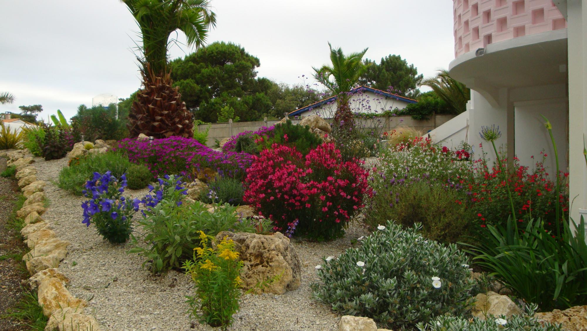 Création, entretien d'espaces verts, parcs et jardins – Paysagiste Pépinières (Île d'Oléron)